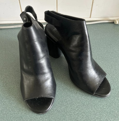 Top shop pep toe shoes - size, 5