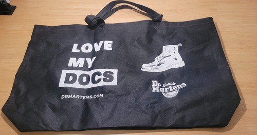 Martens love docs tote - dr,